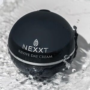 Nexxt Revive Day Cream SPF 30 – White and Silver Box